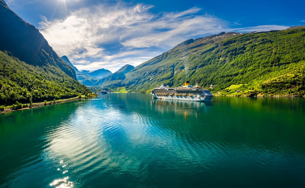 geiranger fjord beautiful nature norway